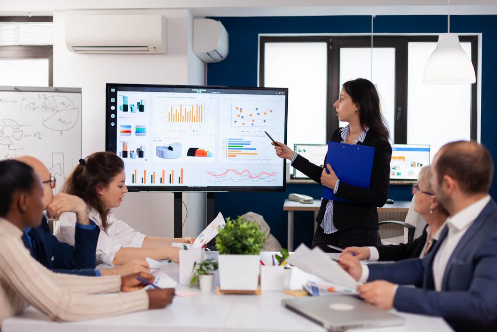 work-presentation-on-interactive-display